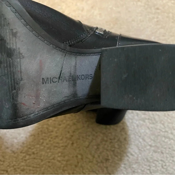 Michael Kors 'Ashton' Mid Ankle Bootie - Picture 10 of 10